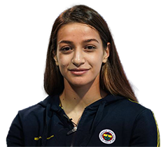 Fenerbahçeli millî boksör Buse Naz Çakıroğlu'nun portresi